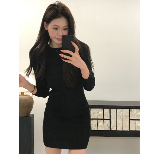 陈椿儿 黑色修身包臀针织连衣裙秋季长袖气质显瘦中长款打底裙