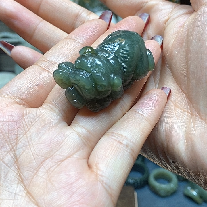 和田玉挂件未镶嵌