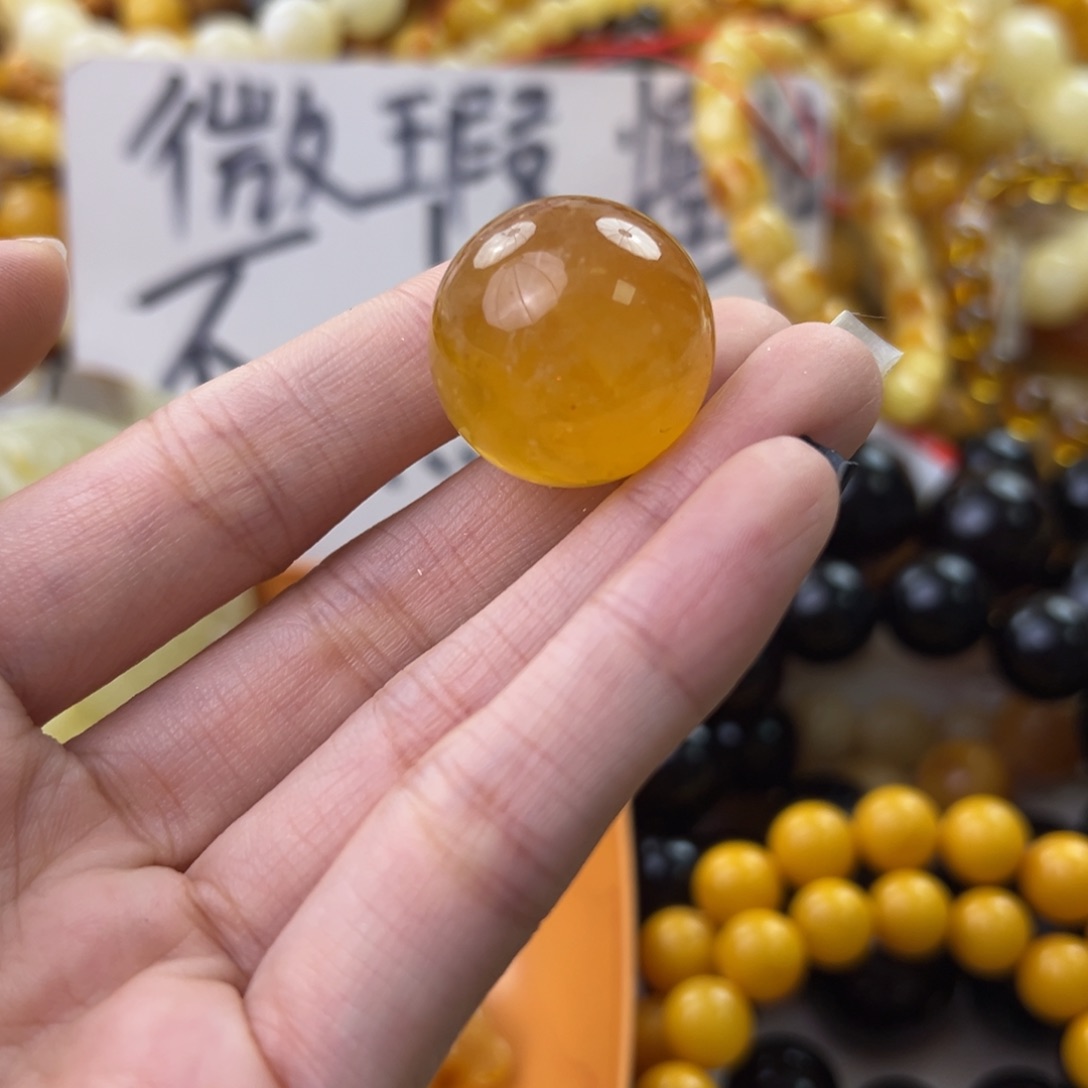 琥珀珠宝奇石未镶嵌