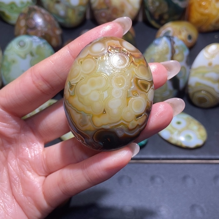 【闪购商品】未镶嵌玛瑙/玉髓珠宝奇石u