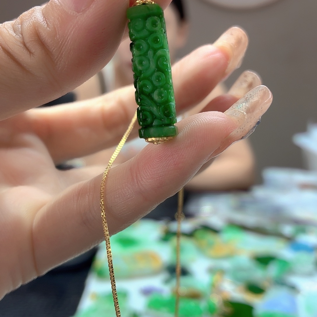 颈饰未镶嵌翡翠翡翠