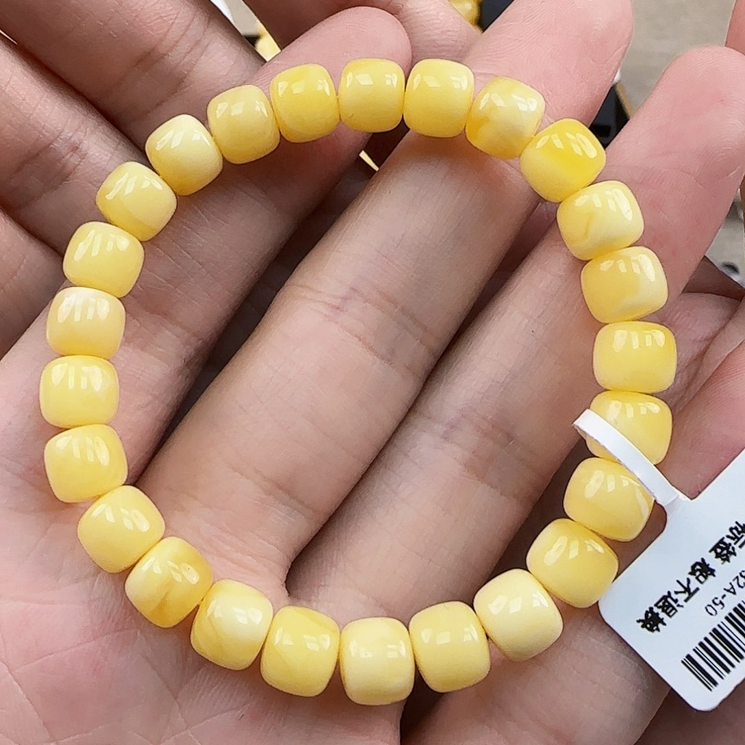 琥珀裸石未镶嵌蜜蜡
