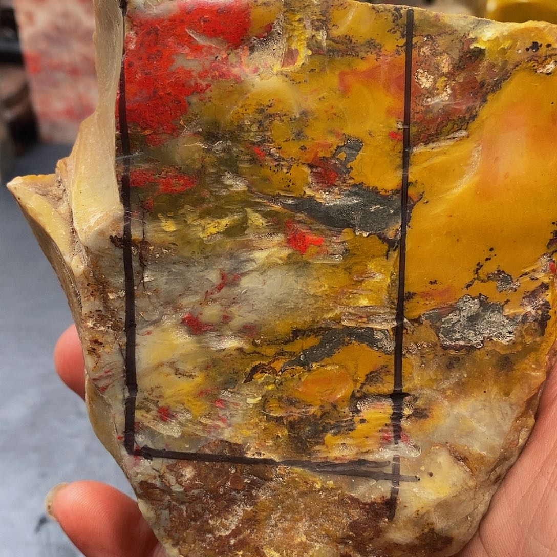 昌化鸡血石1**熊昌化鸡血石原石