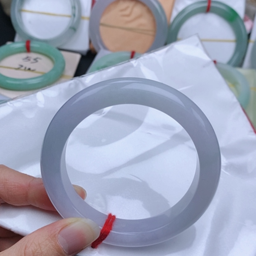【闪购商品】翡翠手镯未镶嵌          正圈57.8 冰春彩