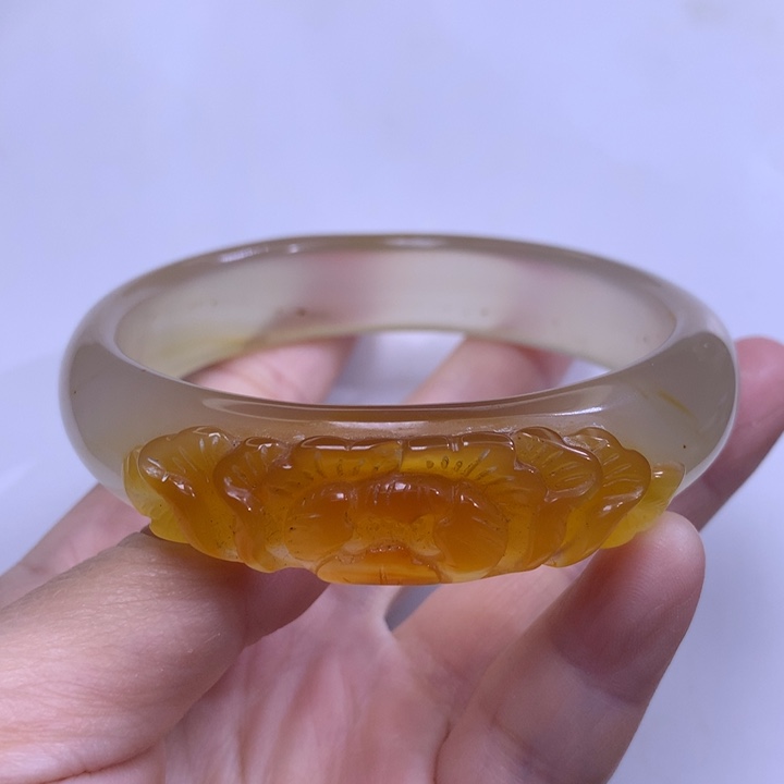 玛瑙/玉髓手镯未镶嵌