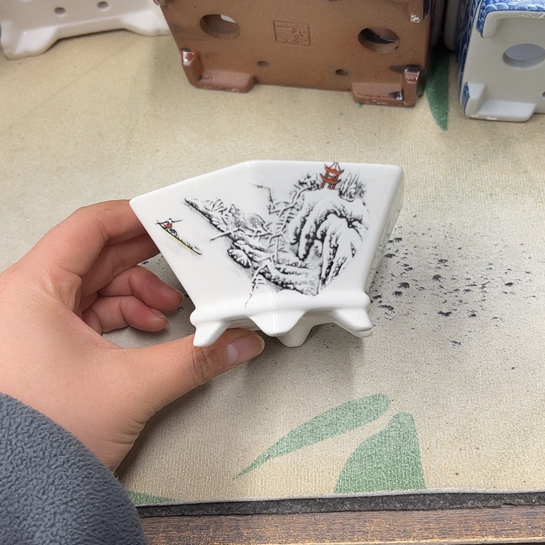 紫砂花盆115号瑕疵11/5cm