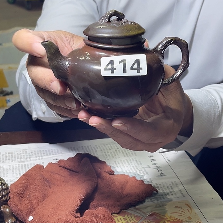 大***山仿生笑壶2568948995