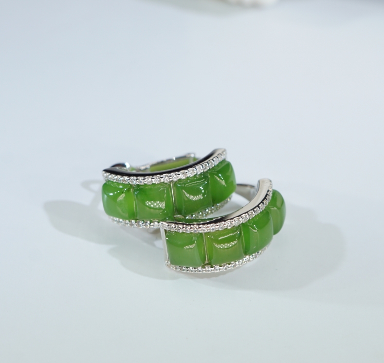 【山哥专享】S925和田玉碧玉方形耳扣 T011918