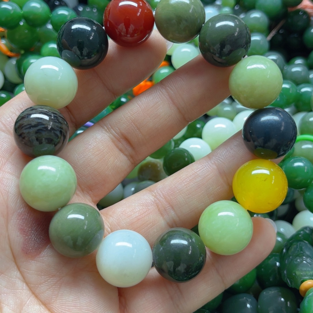 未镶嵌和田玉手链