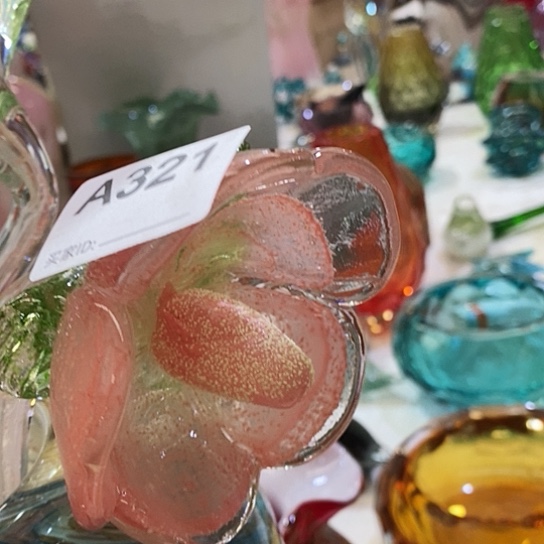 琉璃花瓶高40厘米宽6厘米