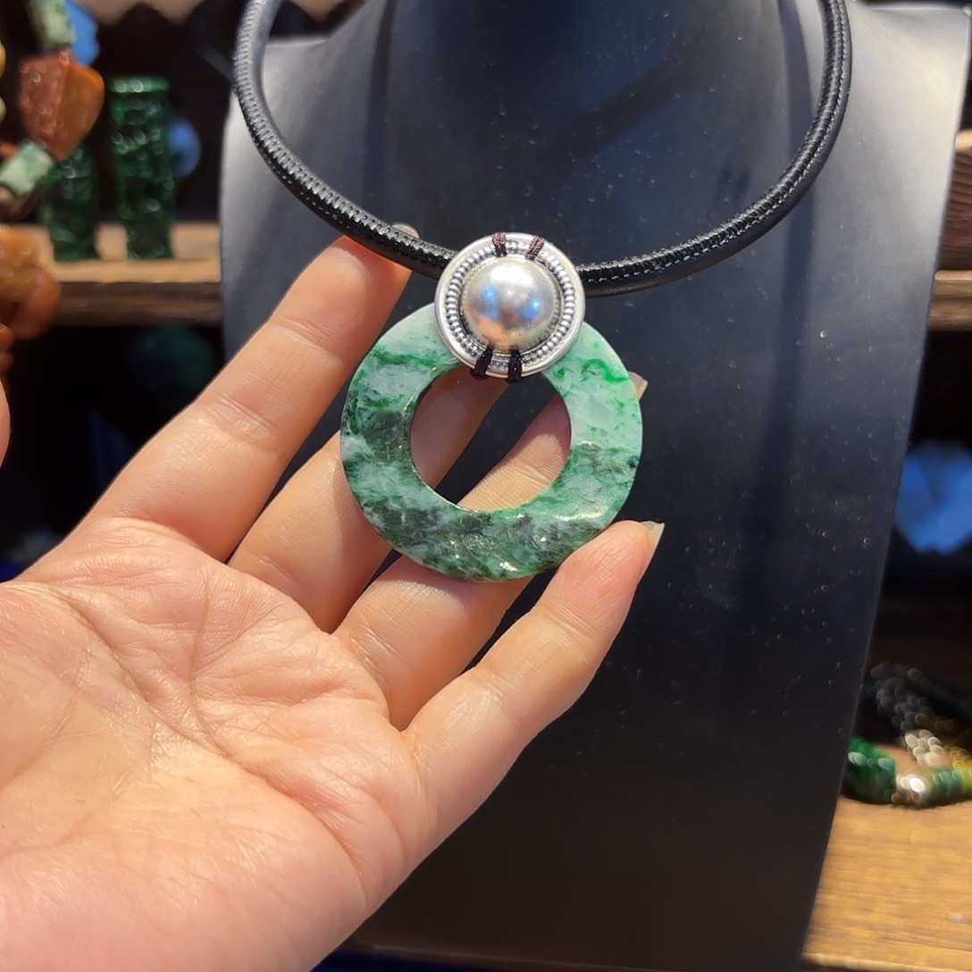 翡翠颈饰未镶嵌原创