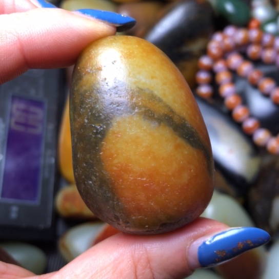 和田玉未镶嵌珠宝奇石