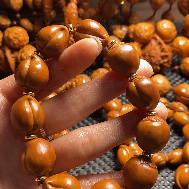 吊坠橄榄核寿桃手串