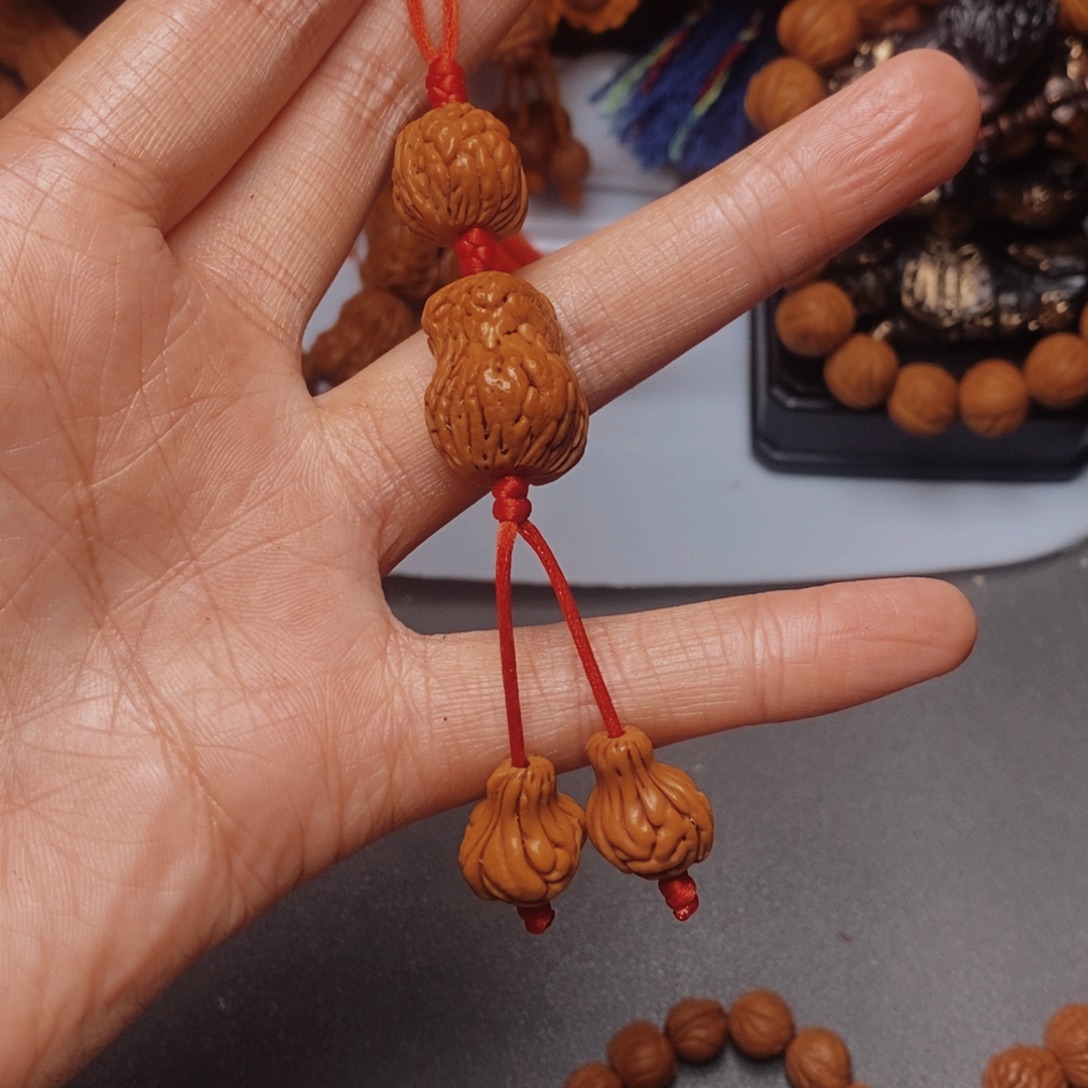 小***侠桃核吊坠桃枭挂件件1