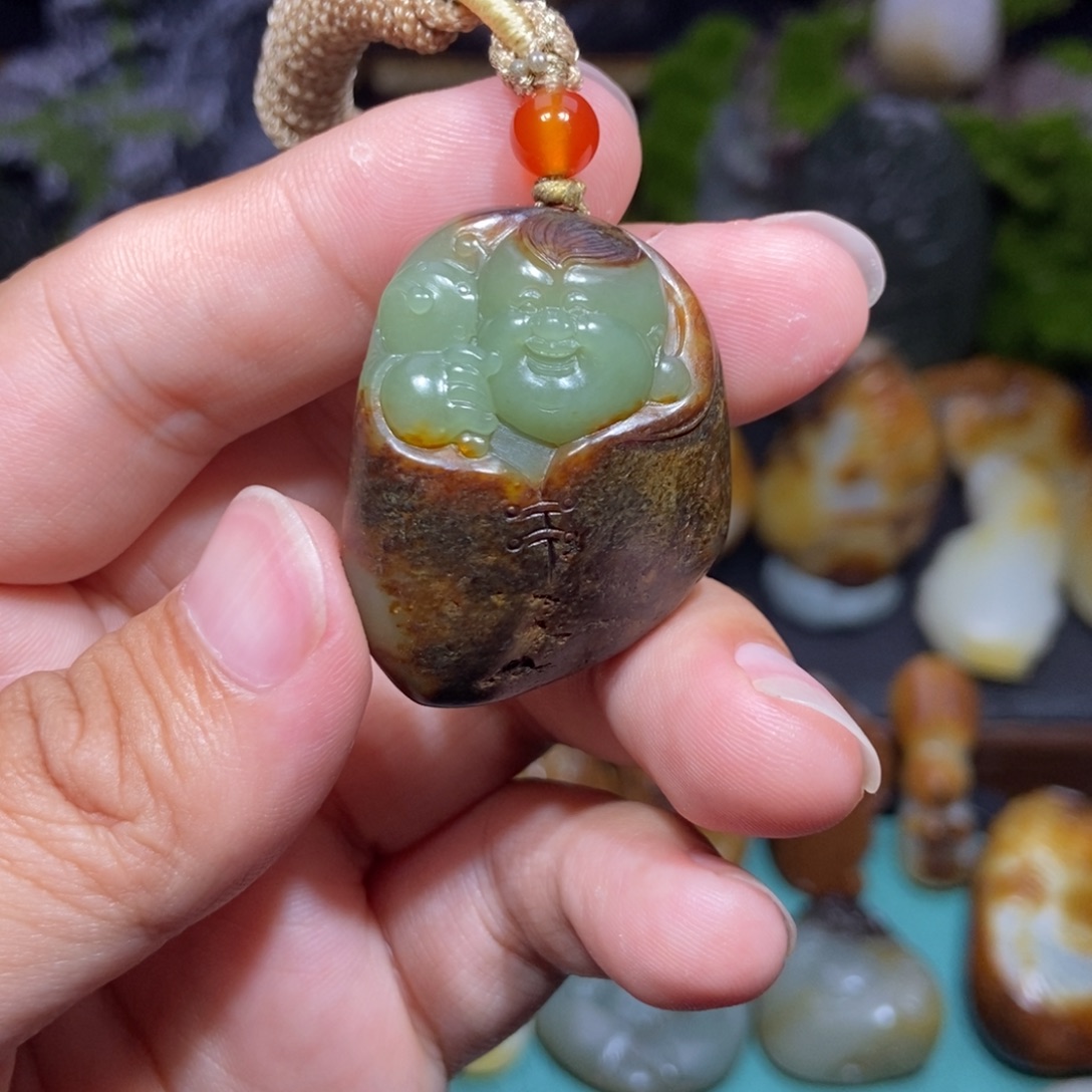 未镶嵌和田玉（子料）挂件