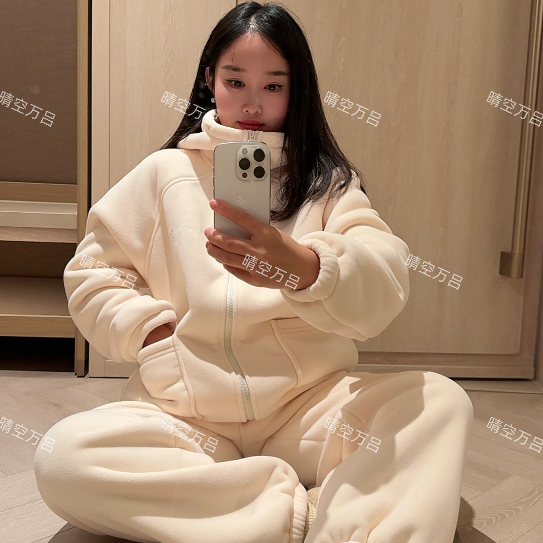 加厚复合羊羔绒家居服2025新款冬季加绒睡衣套装韩版时尚情侣款