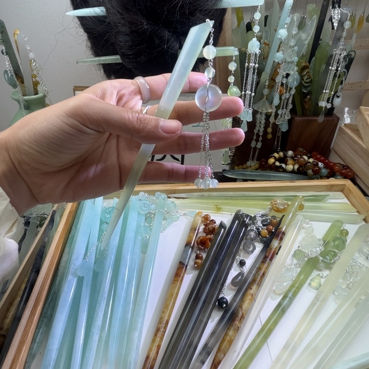 蛇纹石玉发饰未镶嵌