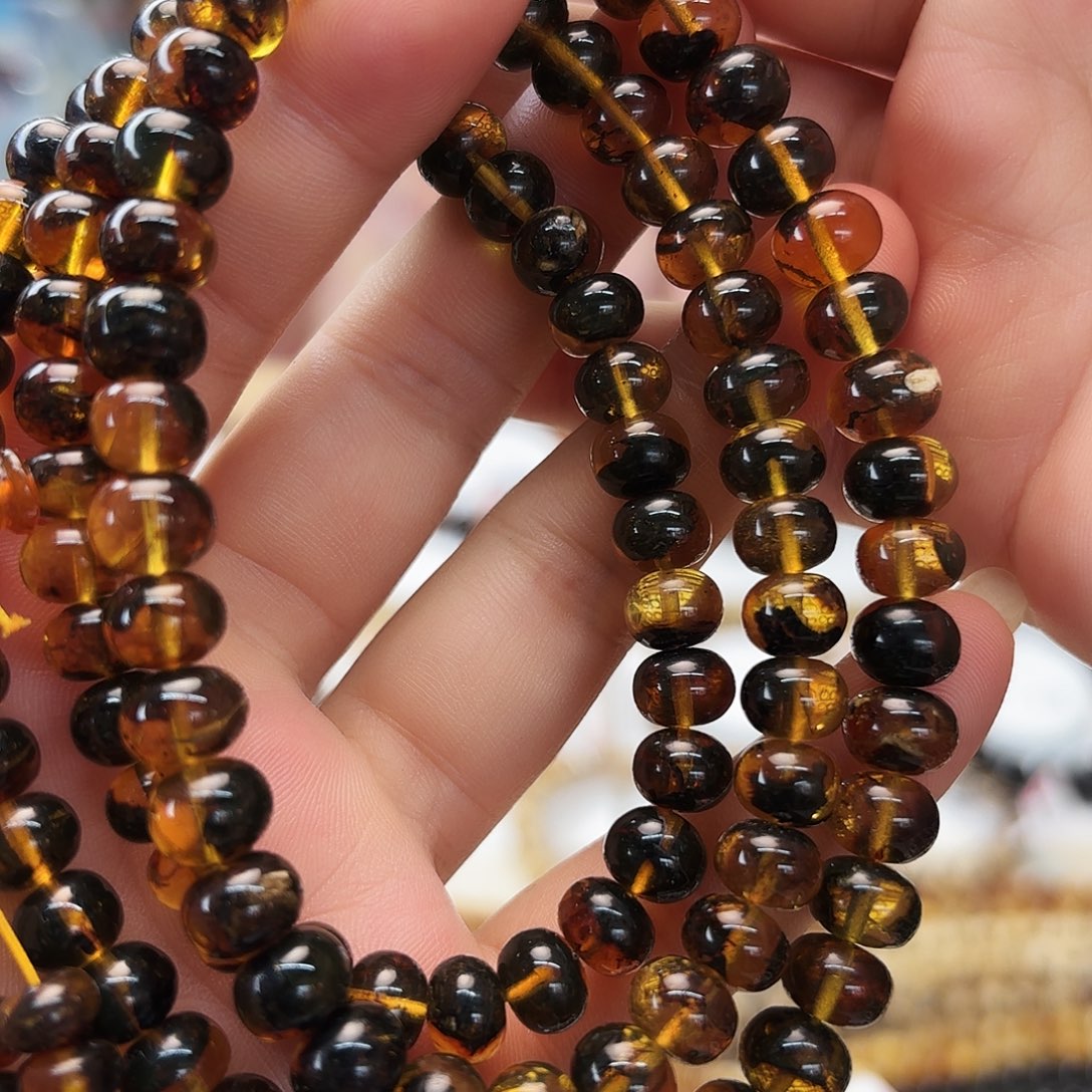 琥珀未镶嵌裸石八