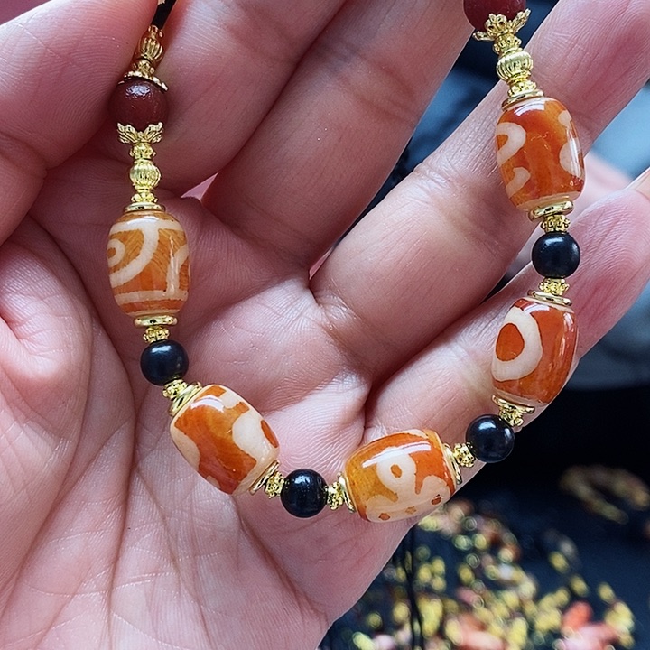 玛瑙/玉髓颈饰合金