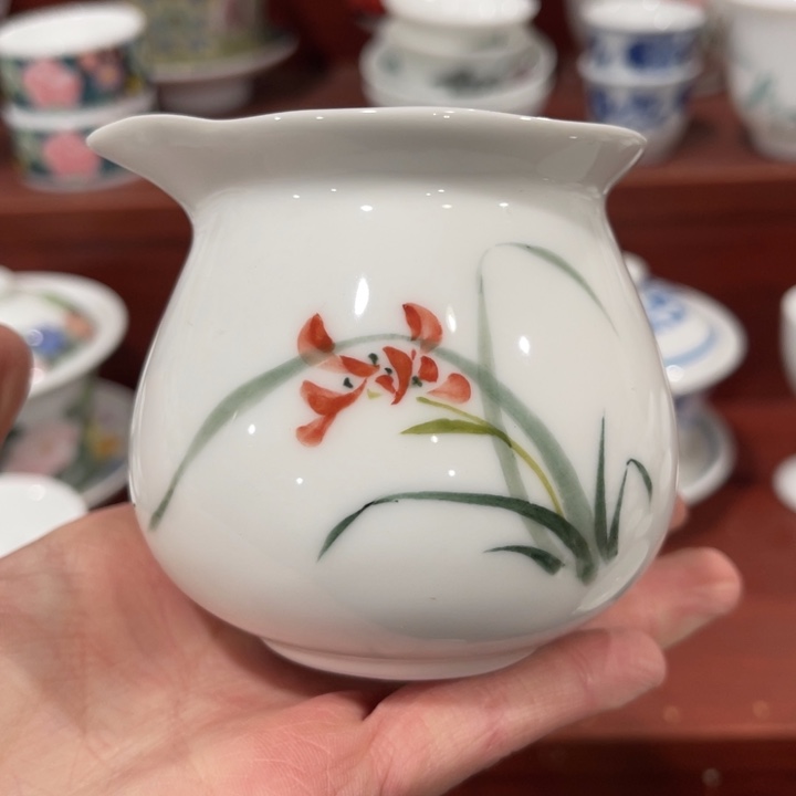 醴陵高温瓷釉下手绘180毫升微瑕