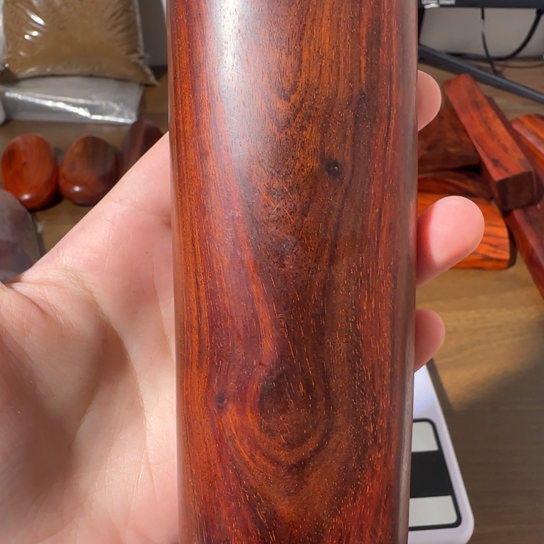 行***疆木印度小叶紫檀手把件