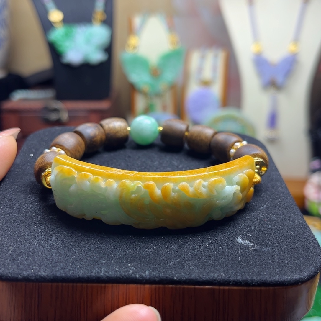 颈饰未镶嵌翡翠天然翡翠手牌