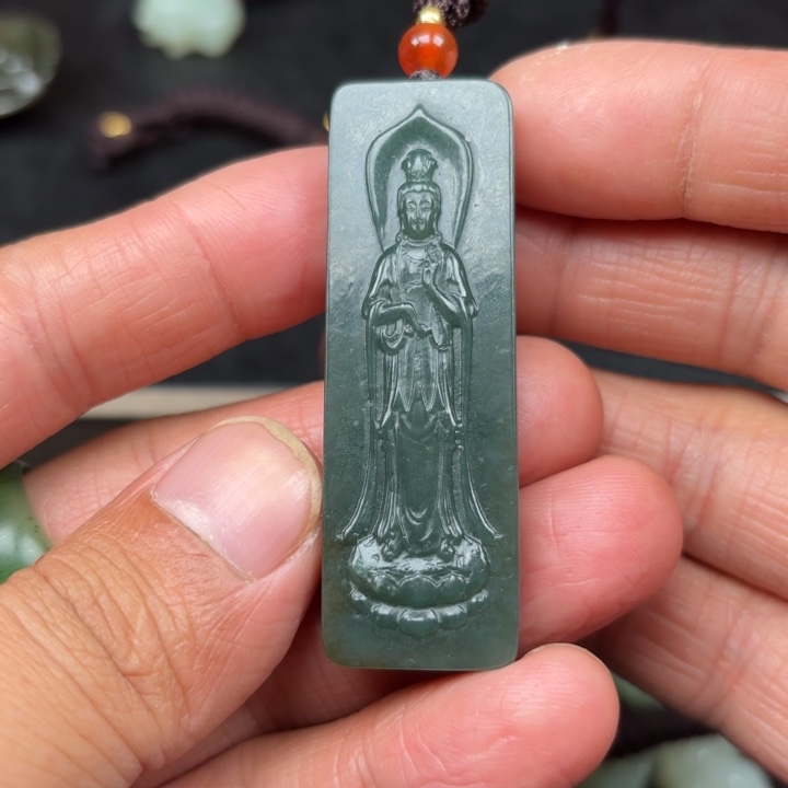 和田玉吊坠未镶嵌