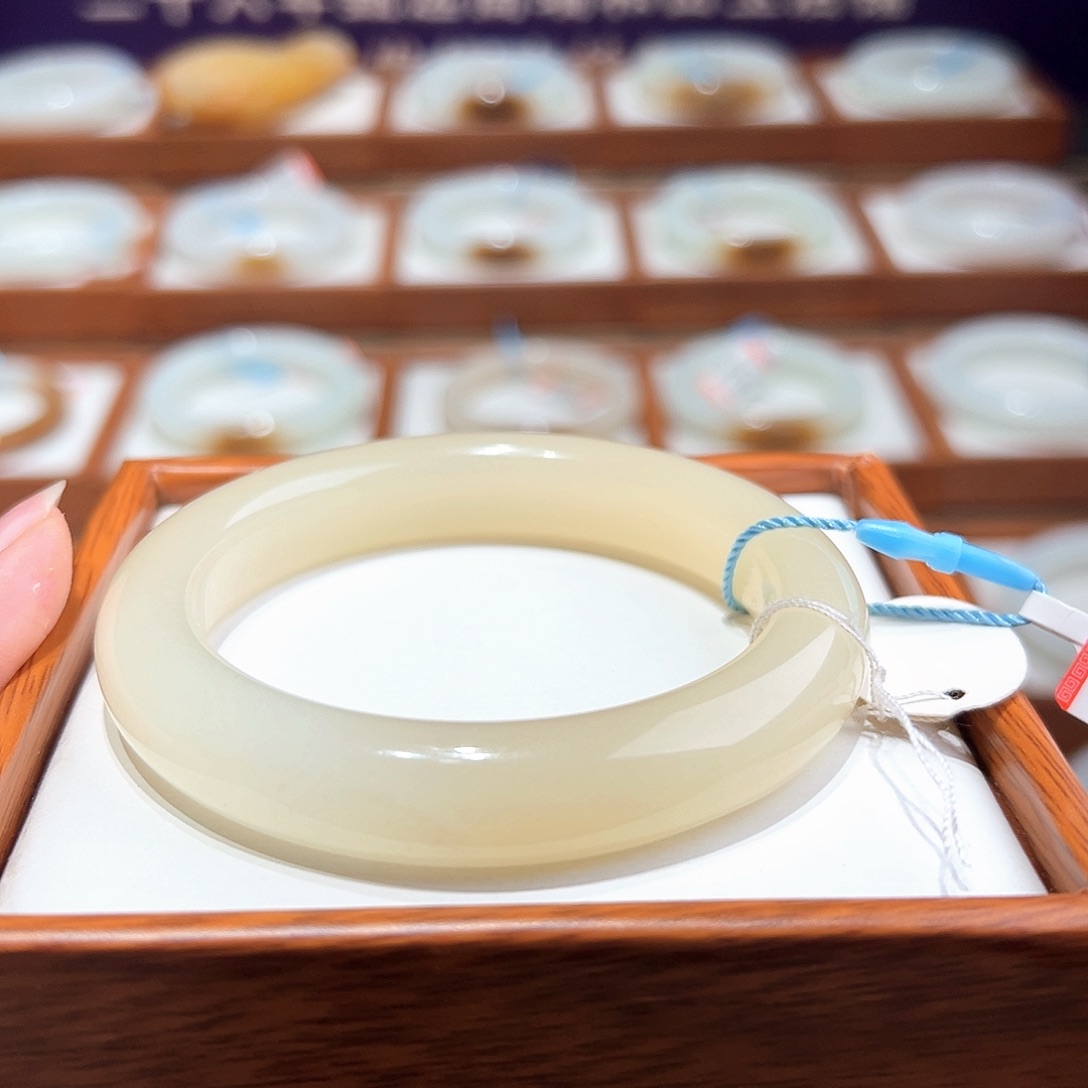 和田玉手镯58/59未镶嵌