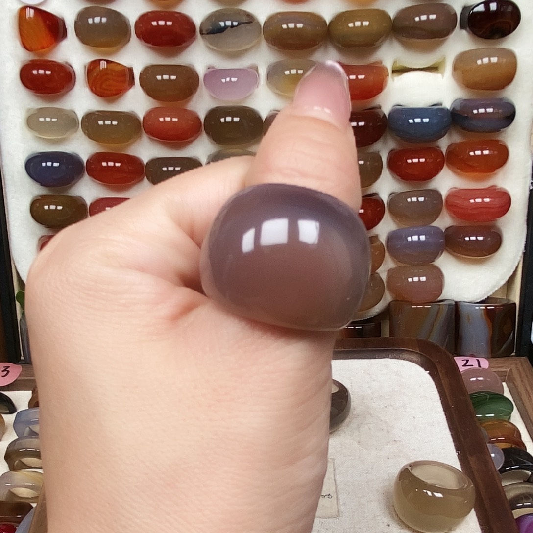 岳***梅玛瑙/玉髓合金戒指