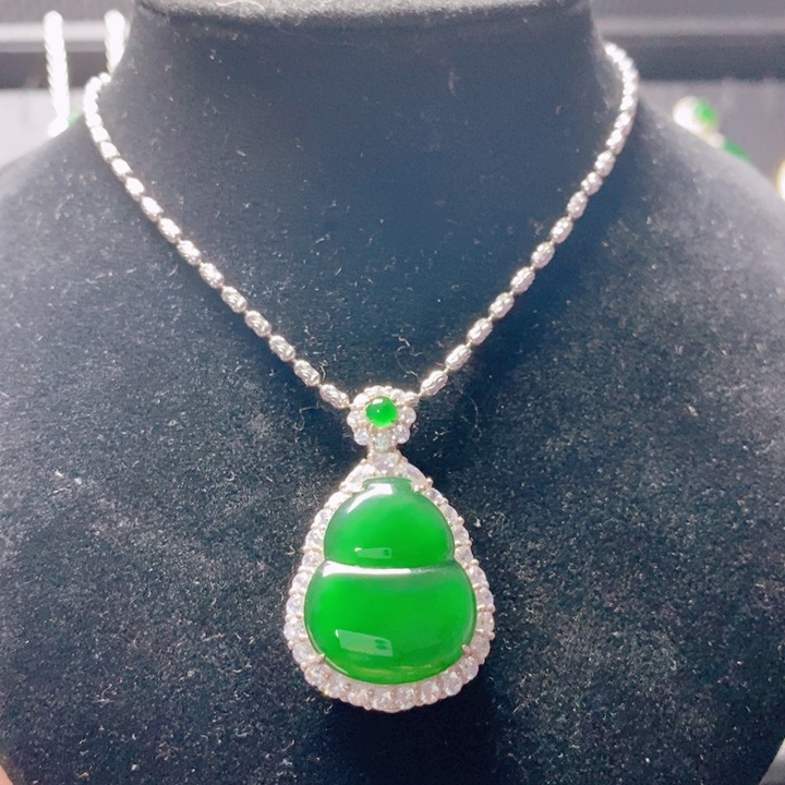 翡翠颈饰银S925镶嵌