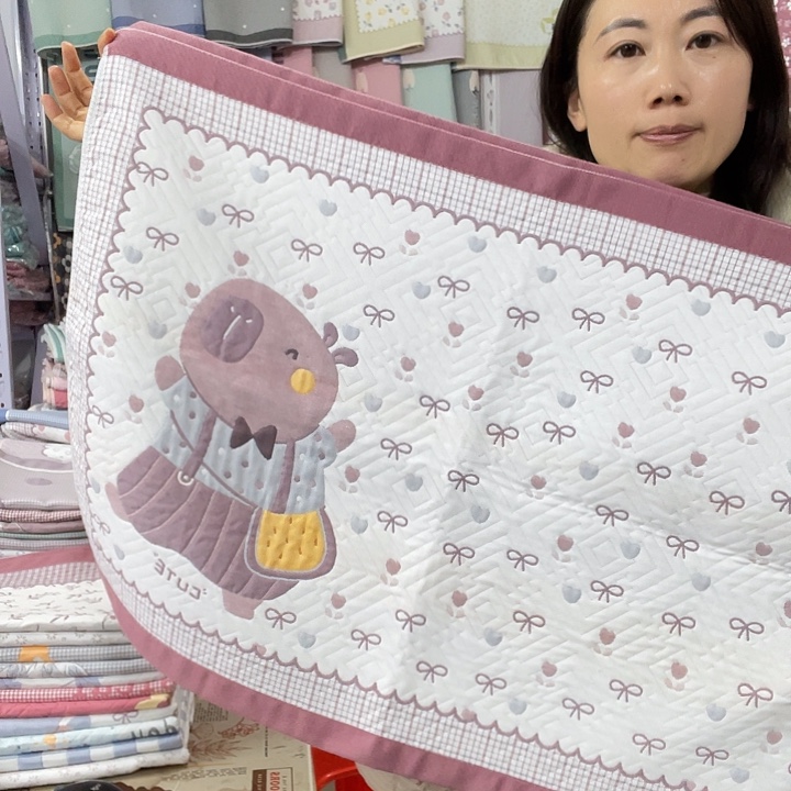 棉特价酒红色快乐熊