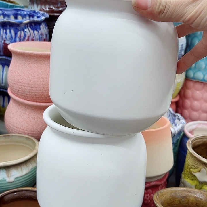 多肉綠植陶瓷花盆9.9包郵，有孔