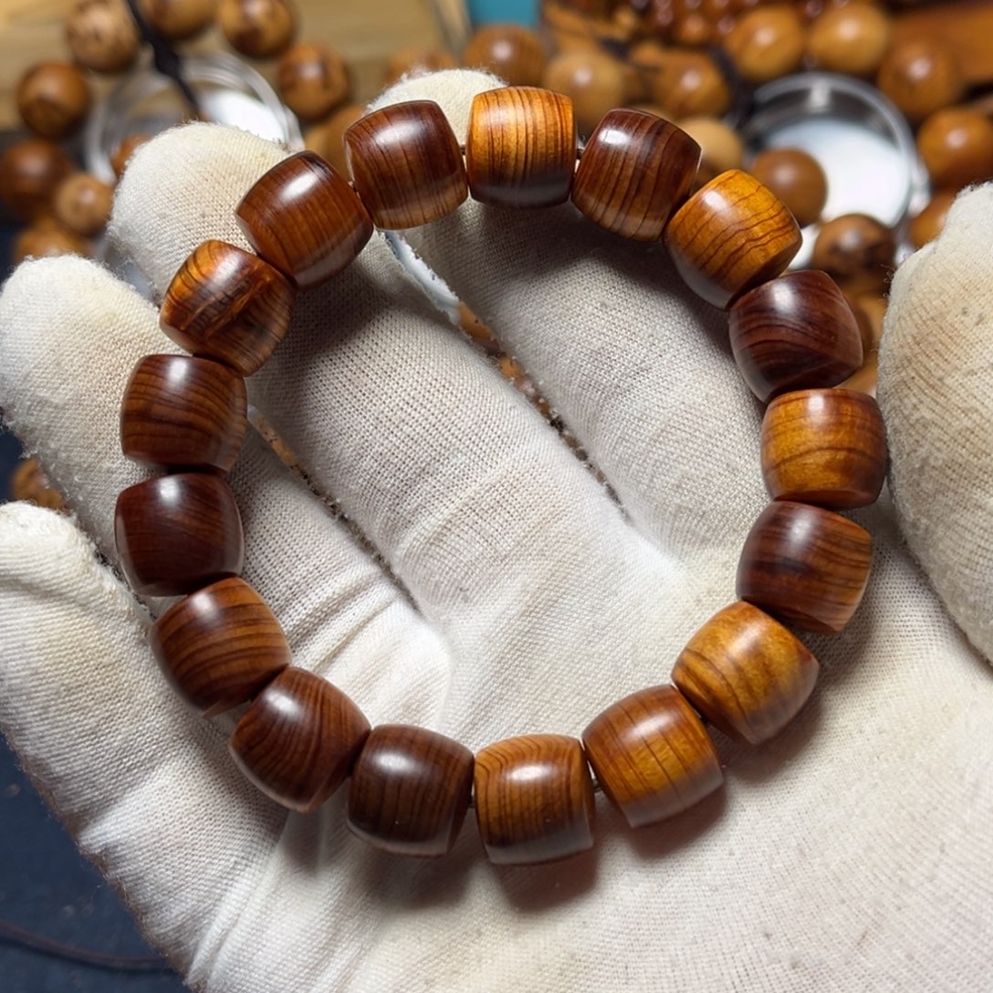 柏木（崖柏）手串/手链1.2*1.3直切老形黑油玉化料