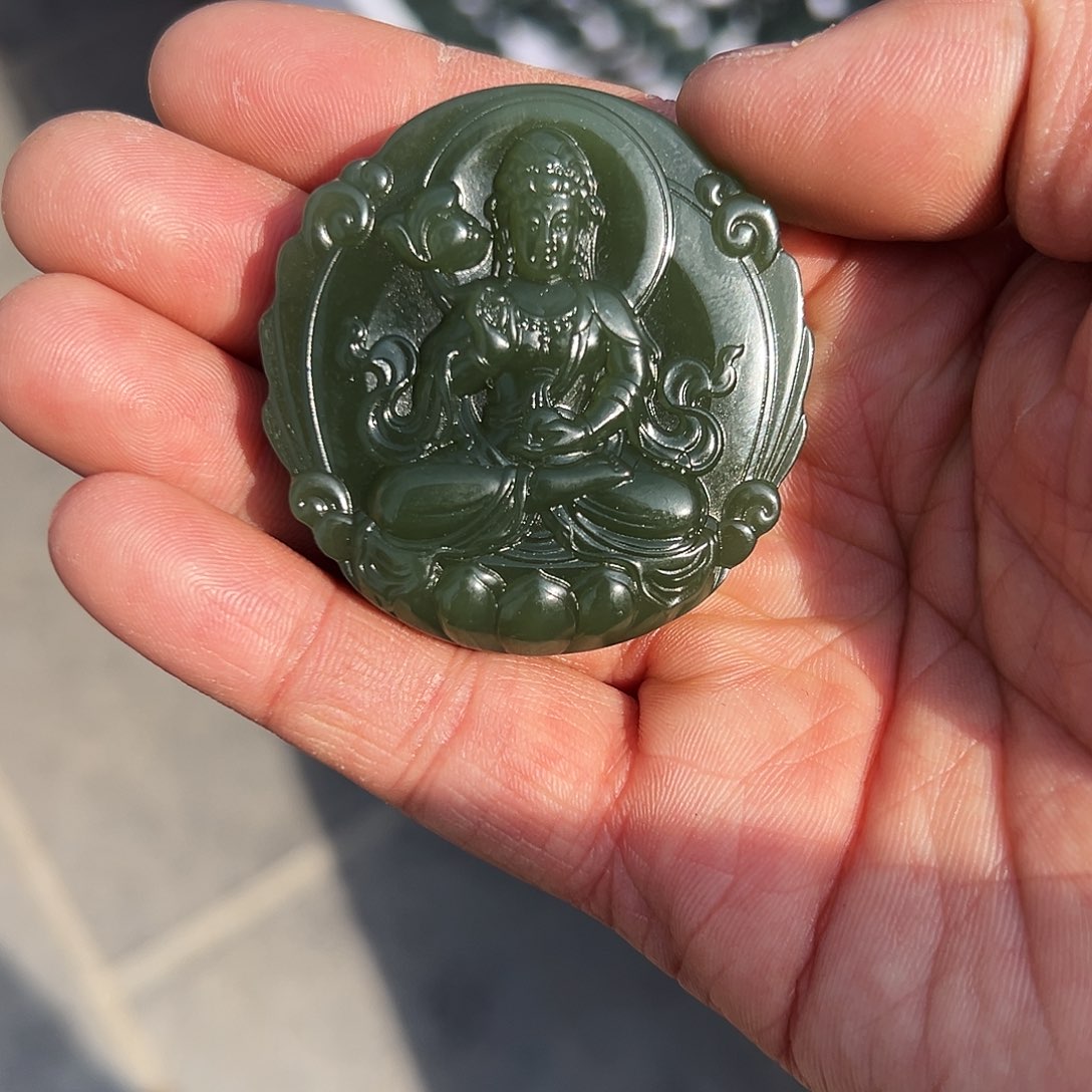 和田玉吊坠未镶嵌