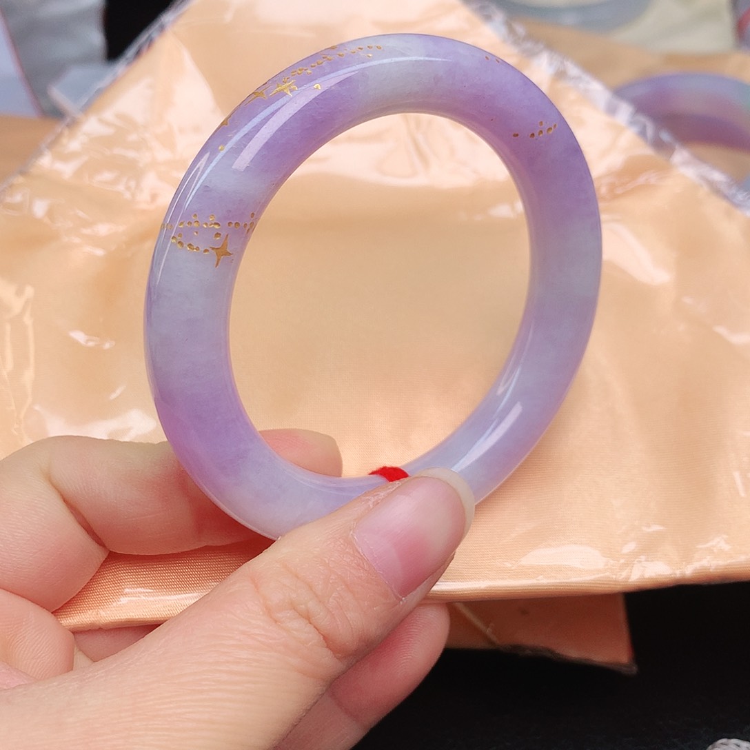 翡翠手镯未镶嵌8306xccvb