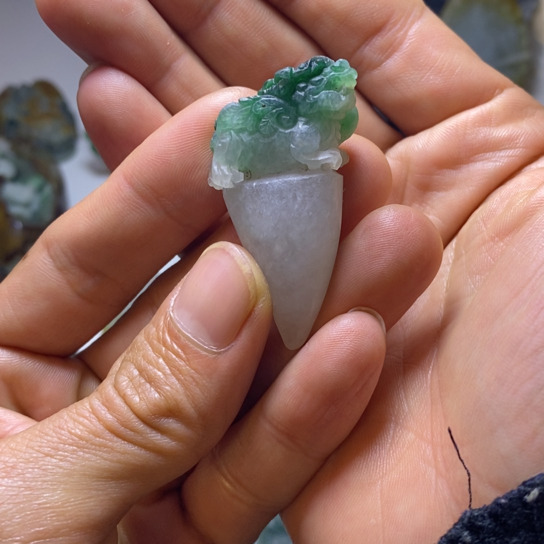 定制翡翠未镶嵌翡翠