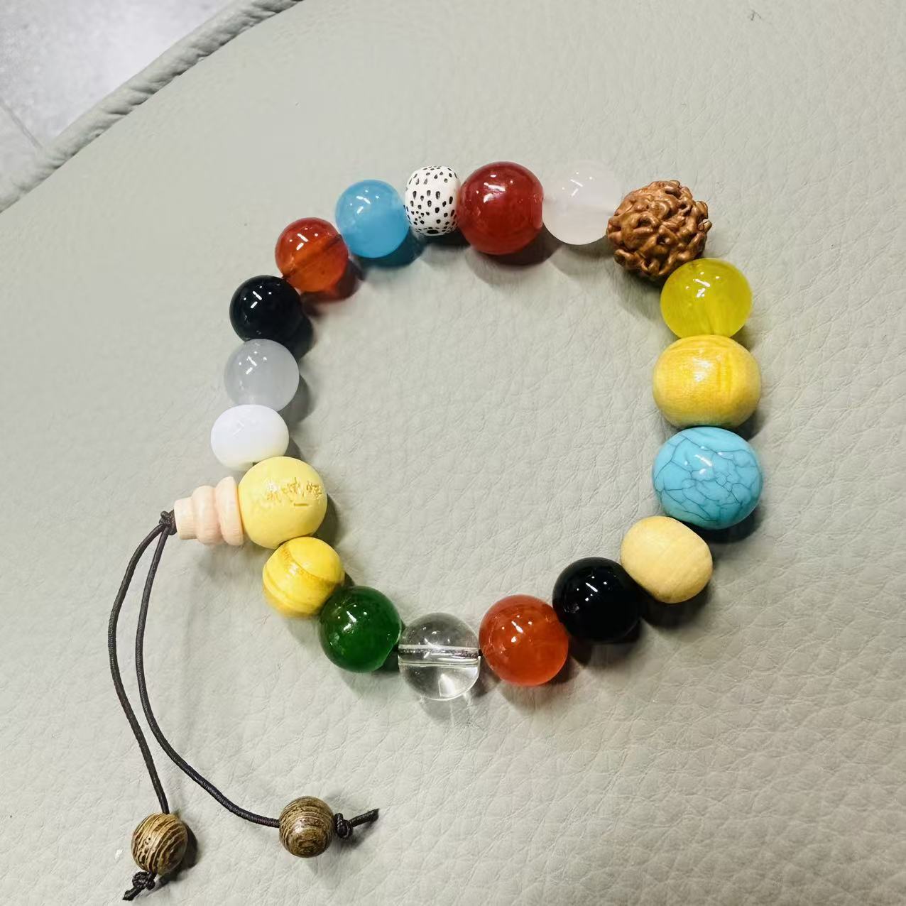 ZJ165-精品菩提手串 无礼盒