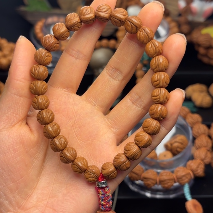 桃核吊坠凤**起野生玉龙脊1.0尺寸