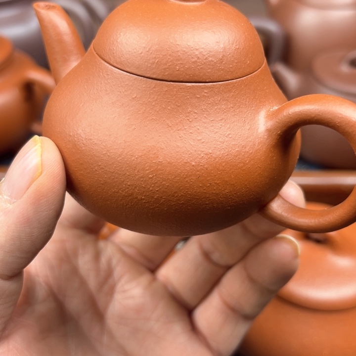 朱泥茶壶原矿生沙朱泥120cc梨型