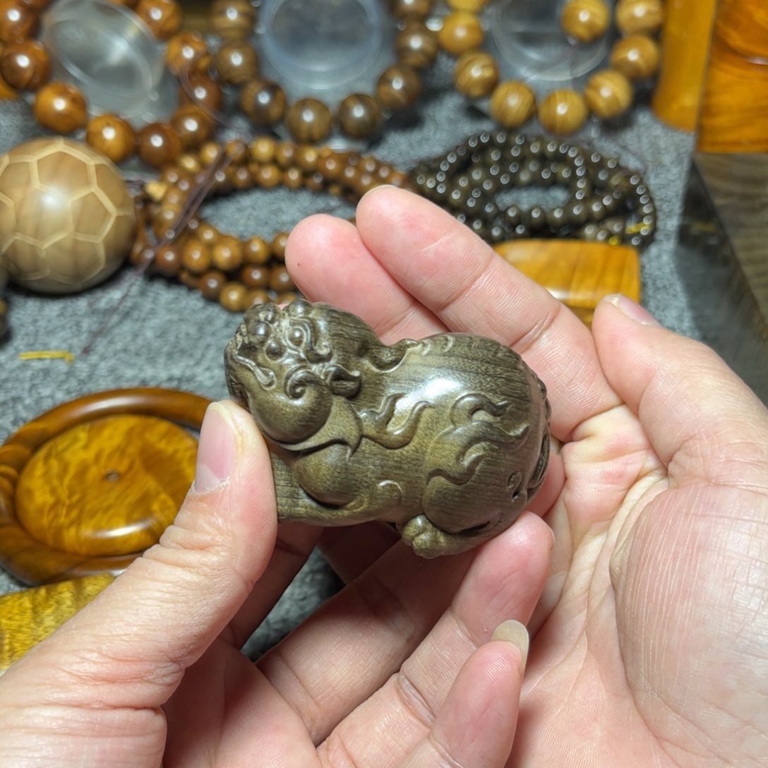 金丝楠阴沉木貔貅