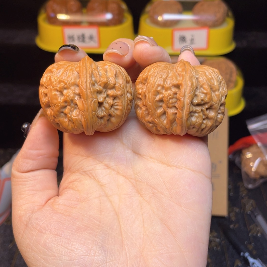 文玩核桃把件?元宝41