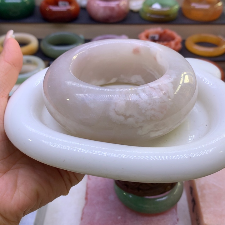 石英岩玉未镶嵌13468975444