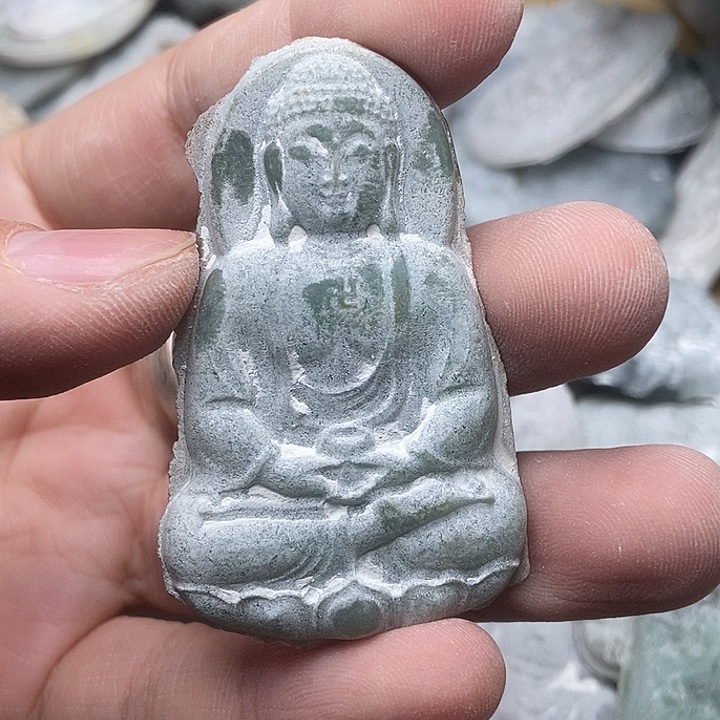 郑***钱定制翡翠未镶嵌你就硅胶