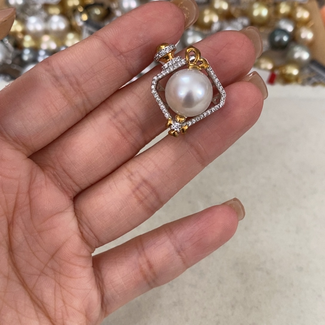 颈饰银S925镶嵌海水珍珠