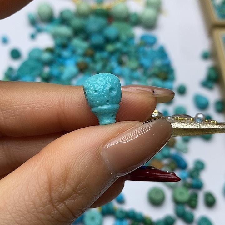 慨***绿松石未镶嵌珠宝奇石