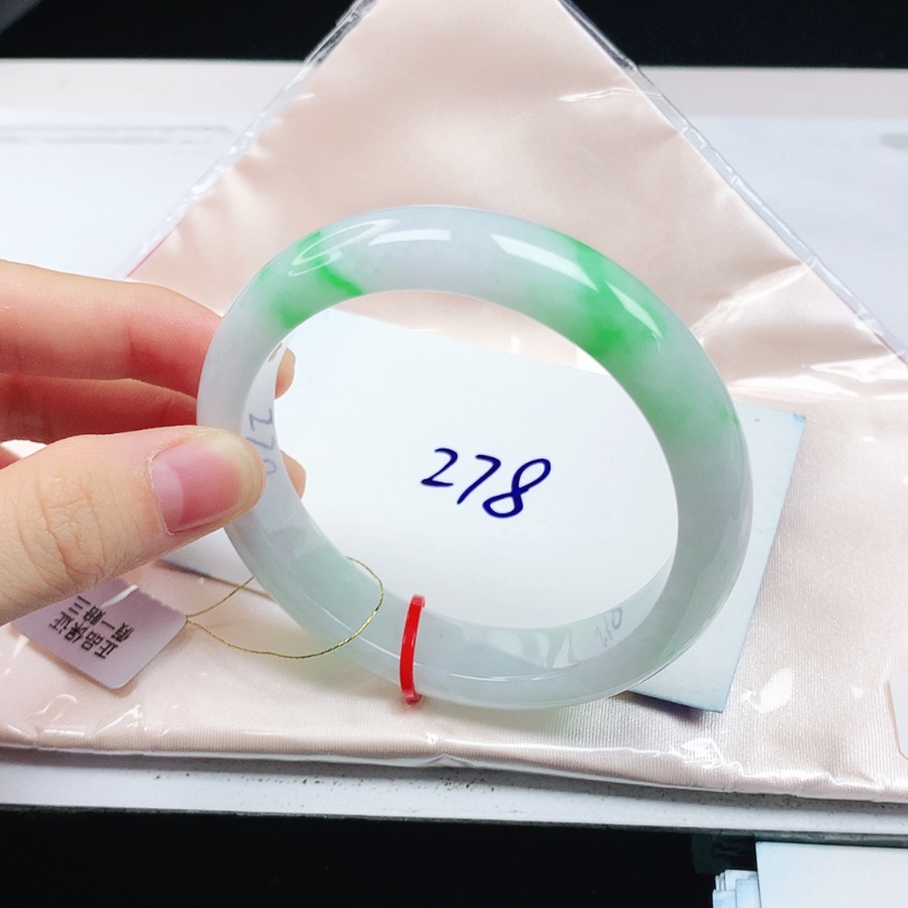 【闪购商品】翡翠手镯未镶嵌缅甸天然a货手镯56+