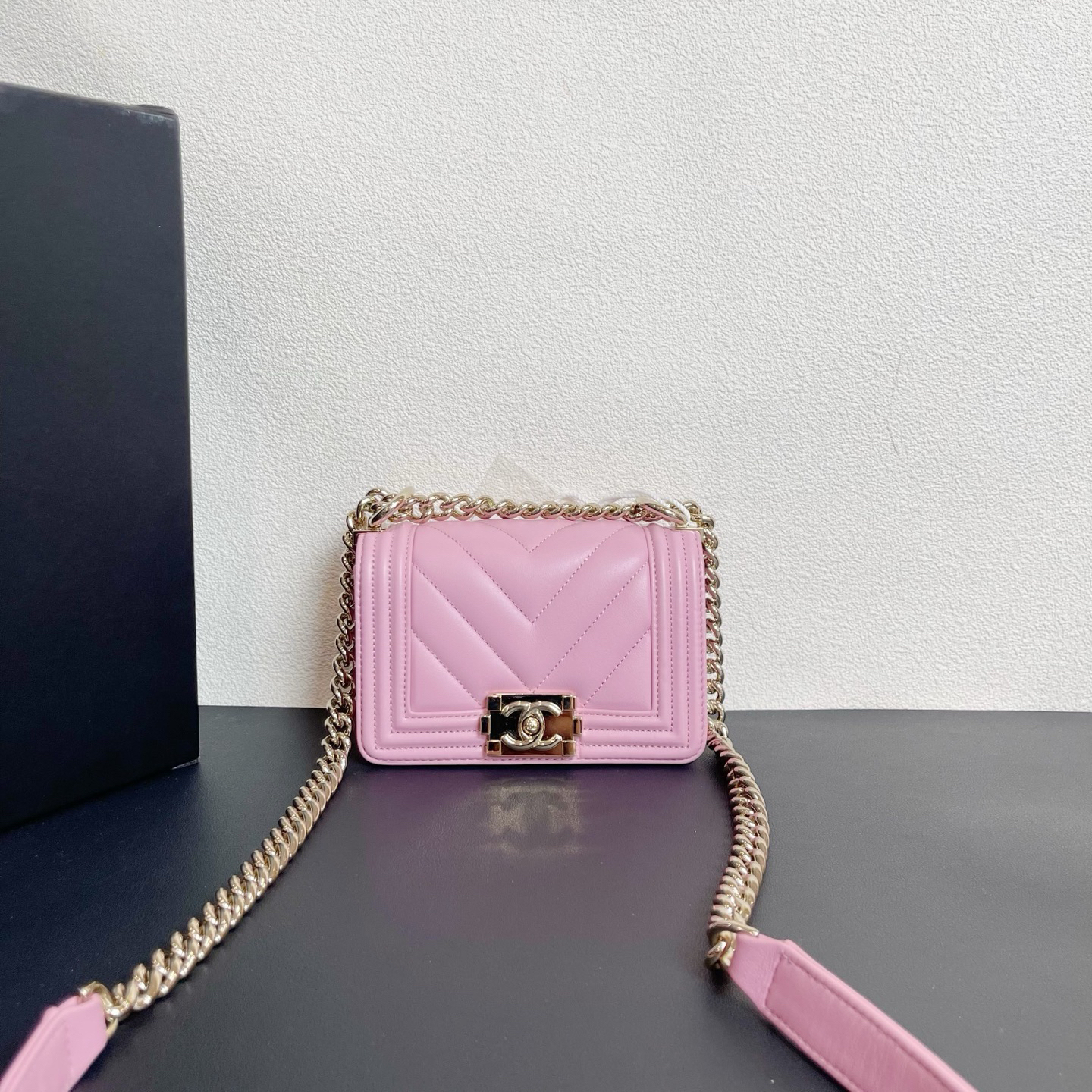 95新 Chanel/香奈儿 98新 奢总管/mini leboy包/芯片