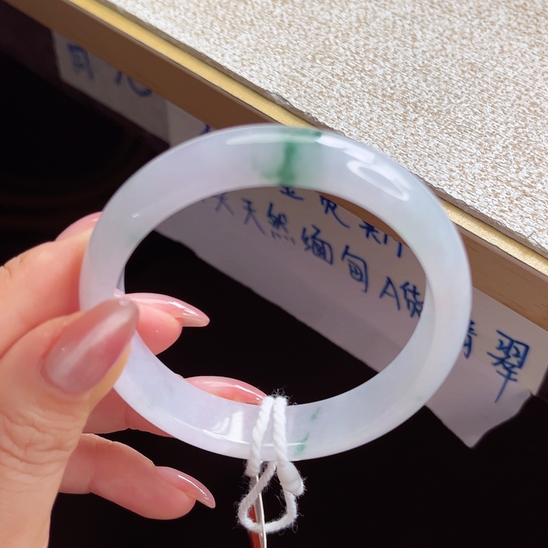 翡翠未镶嵌手镯手镯