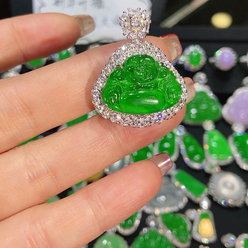 【闪购商品】翡翠颈饰未镶嵌天然翡翠