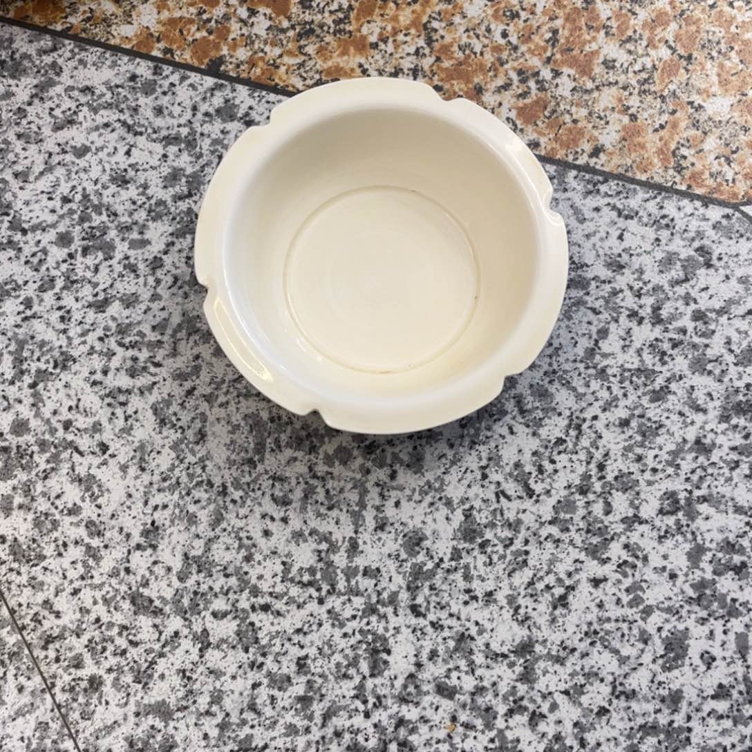 阿***铺赏品白瓷水洗一个